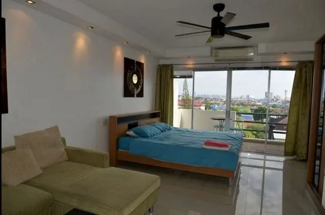 Pattaya Plaza Floor 6