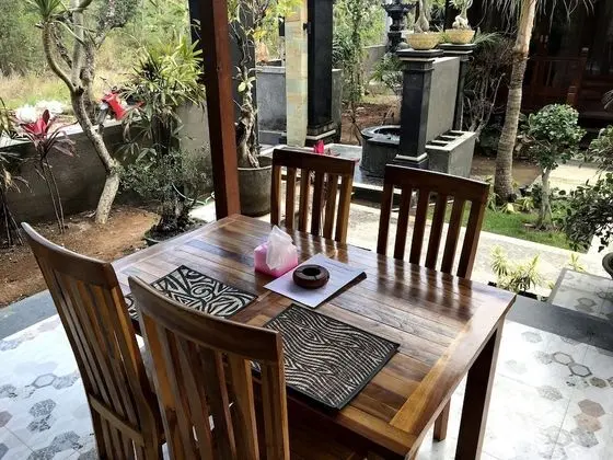 Pattri Garden Lembongan - Yerinde Yemek