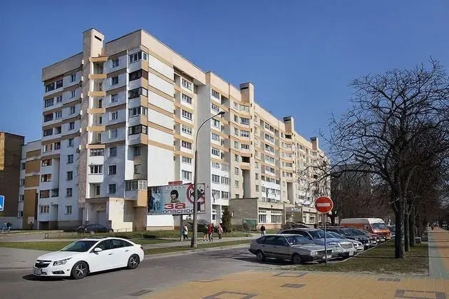 PaulMarie Apartments on Masherova 80