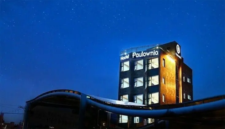 Paulownia Hostel & Guest House