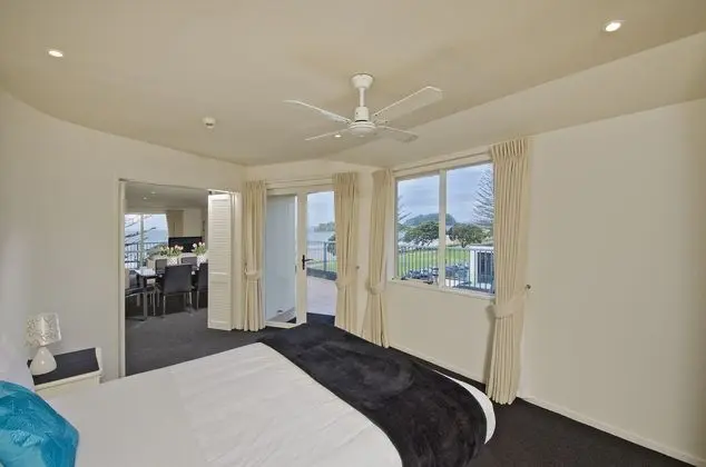 PAVILION BEACHFRONT ACCOMMODATION