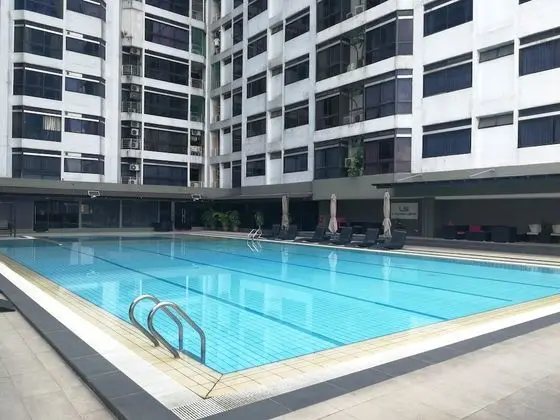 Pavilion Fahrenheit 88 - AJ home - Havuz