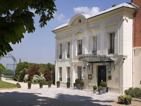 Pavillon henri IV Hotel