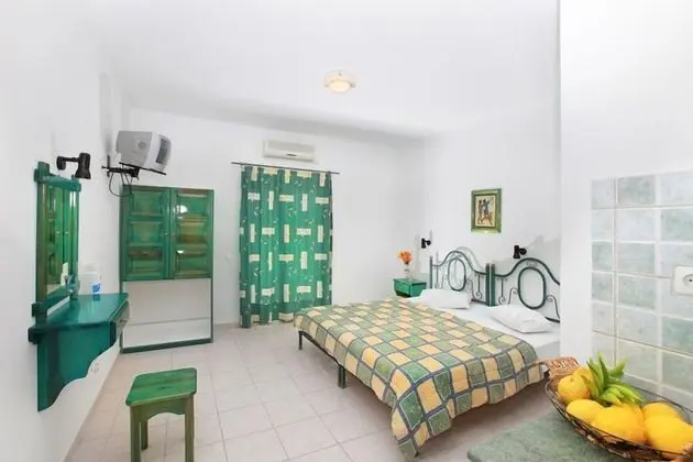 Pavlos Maria Studios - Oda