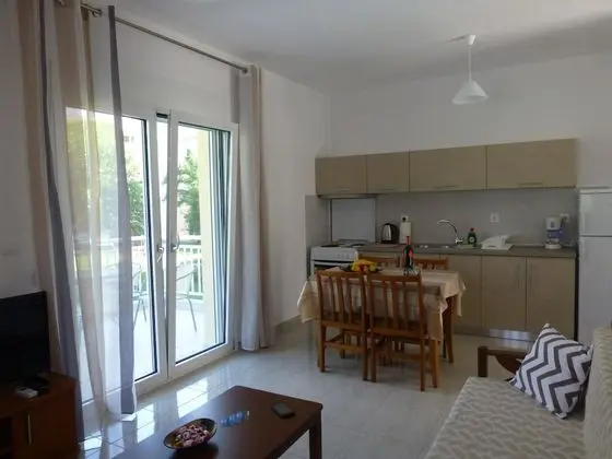 Pavloudis Apartments - Mutfak
