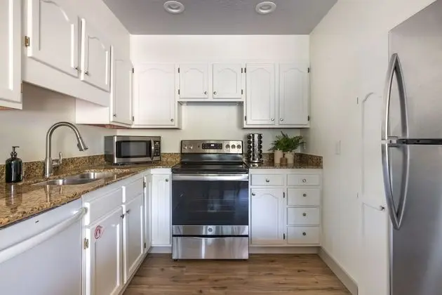Payday by Avantstay Cozy Condo in Ideal Location! - Mutfak