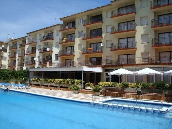 Payet Apartments 6-8 Personas