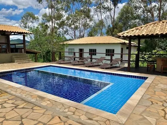 Paz e Tranquilidade - Casa para 15 pessoas com 5 quartos
