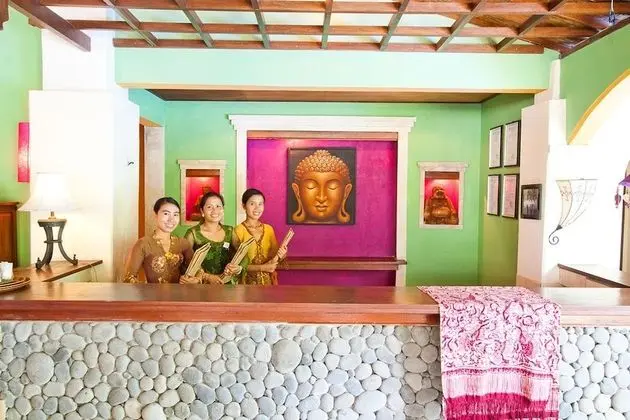 Pazzo Bali - Lobi