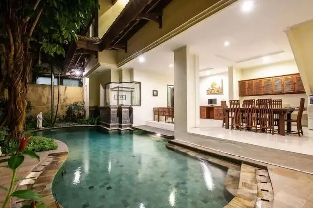 PB - Villa 5 - 4BR · 4-BR Private Pool Villa Walk to Seminyak Beach