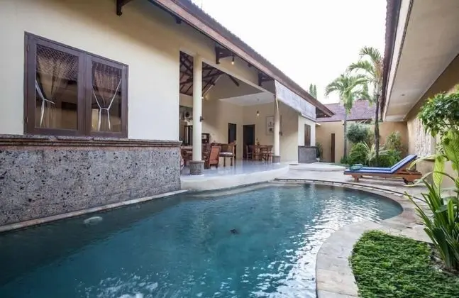 PB - 6BR- V1 & V3 6BR Private Pool Villa, Walk to Seminyak Beach