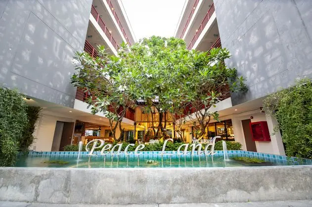 Peace Land Khaosan