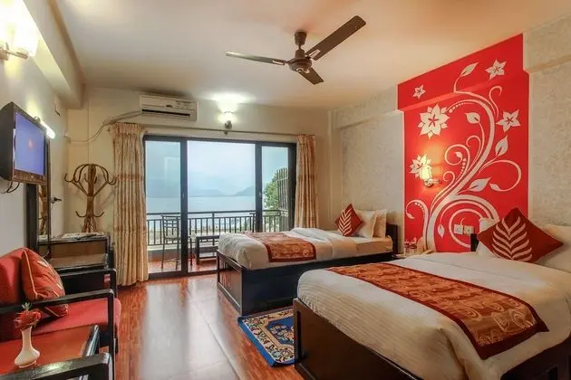 Hotel Peace Plaza