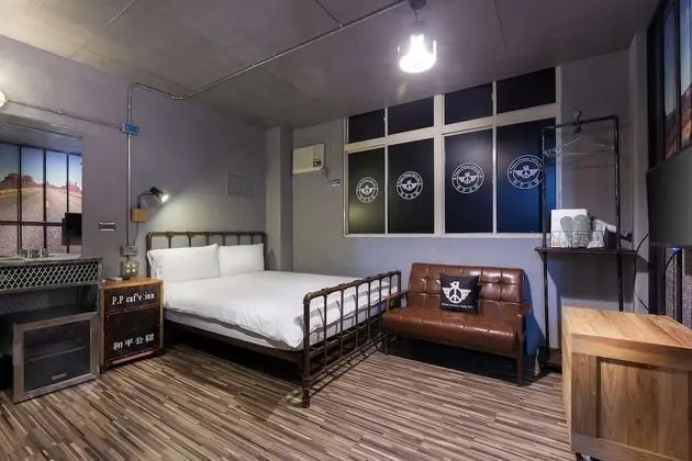 Peace Prison Café Inn - Öne Çıkan Resim