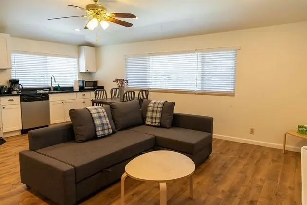 Peaceful 1-bedroom in South Bay - Oda Düzeni