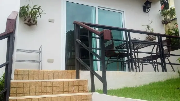 Peaceful 1 BR home in private residence - Dış Mekan