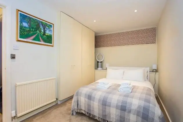 Peaceful 2 Bedroom Apartment in Affluent Fulham