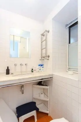 Peaceful 2 Bedroom Apartment in Central London - Banyo Tipleri