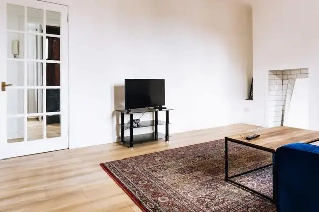 Peaceful 2 Bedroom Apartment in Prestonfield With Arthurs Seat Views - Oda Düzeni