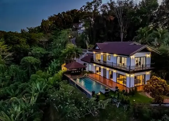 Peaceful 8br Two Pool Panoramic Twin