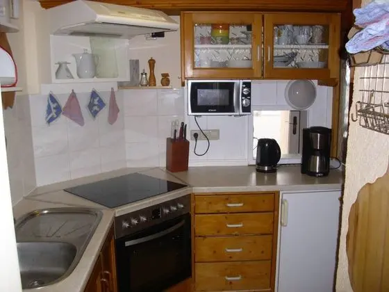 Peaceful Apartment in Baden-württemberg With Balcony - Mutfak