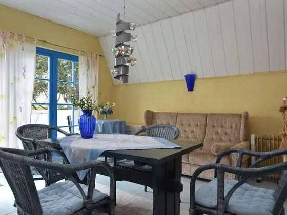 Peaceful Bungalow in Börgerende Germany With Large Terrace - Yerinde Yemek