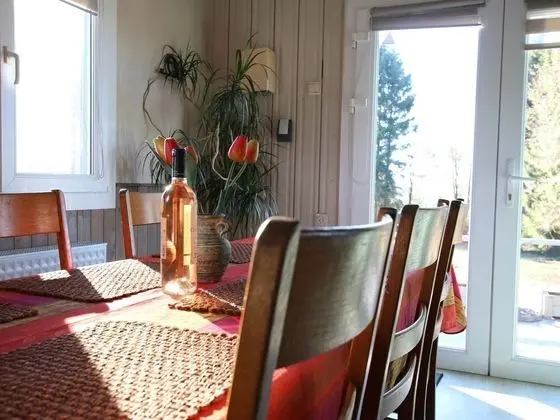 Peaceful Chalet in Transinne With Patio - Yerinde Yemek