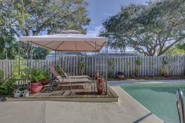Peaceful Egret Pool Home in Venice