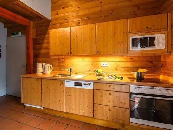 Peaceful Holiday Home Amidst the Mountain Ranges Pack Styria - Mutfak