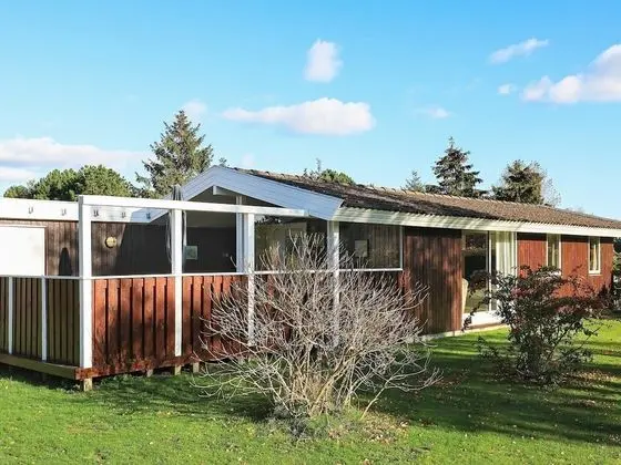 Peaceful Holiday Home in Falster near Sea