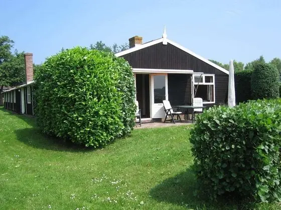 Peaceful Holiday Home near Center in Burgh Haamstede