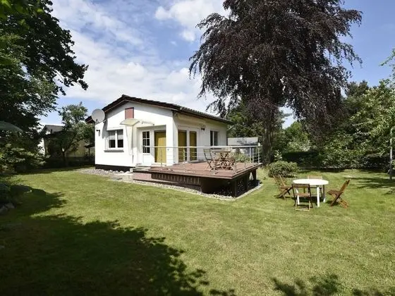 Peaceful Holiday Home in Steffenshagen With Large Garden