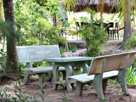 Peaceful Homestay in the Middle of Fruit Garden - Rooms With Private Toilets - Mülk Olanakları