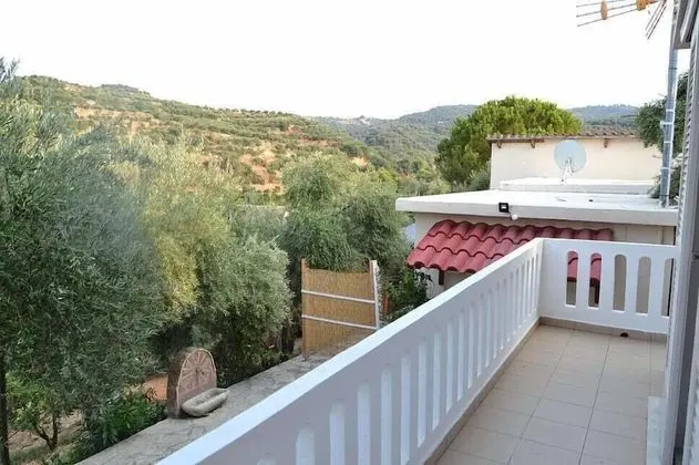 Peaceful house Loutraki village