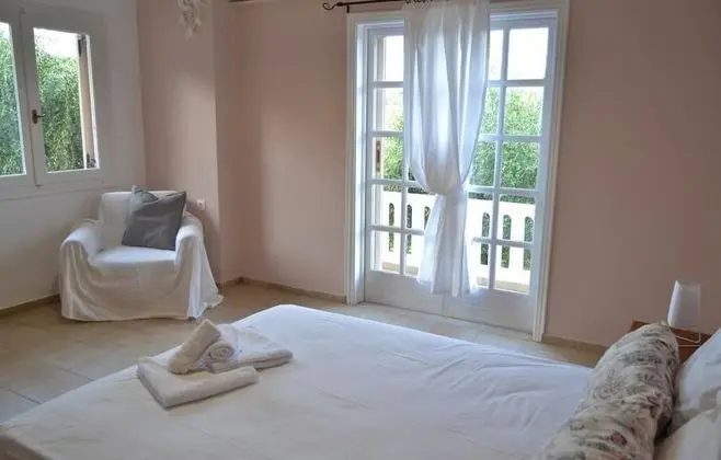 Peaceful house Loutraki village - Öne Çıkan Resim