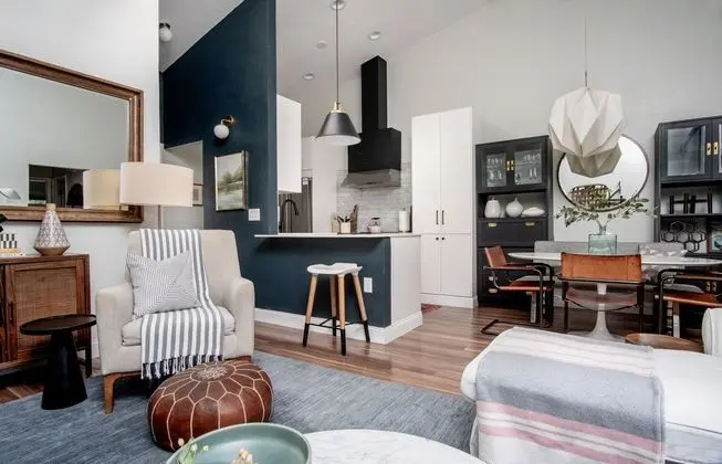 Peaceful modern and close to everything - Öne Çıkan Resim