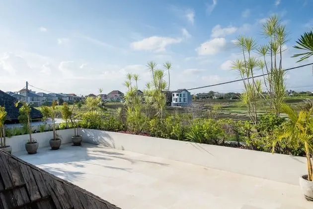 Peaceful Private Villa, 3 BR, Canggu With Staff - Dış Mekan
