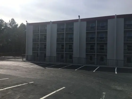 Peachtree Inn & suites