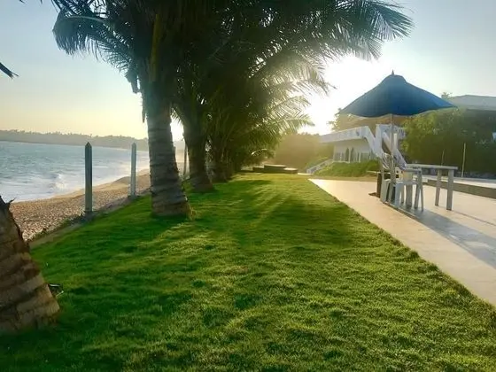 Peacock Beach Hotel