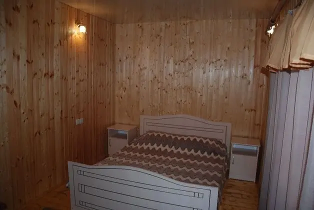 Peak Season Hotel - Oda