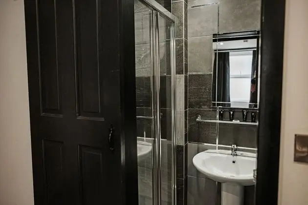 Peaky Blinders Accommodation & Bar - Banyo Tipleri