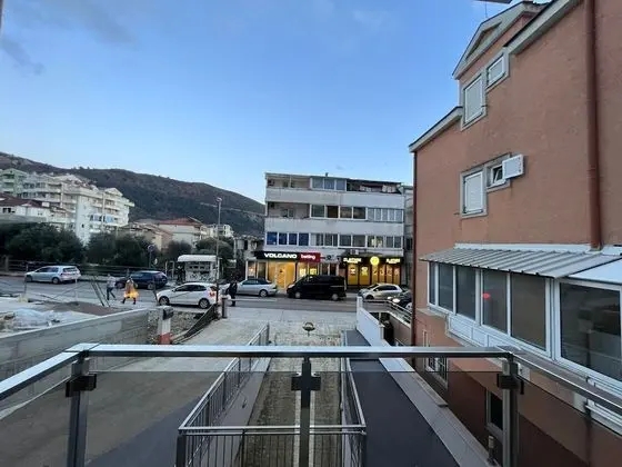 Pearl Apartments