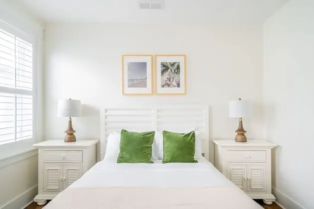 Pearl by Avantstay Idyllic Seaside Getaway w/ 2 Large Decks & Lush Garden - İç Mekan