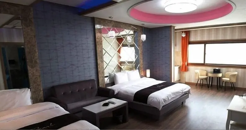 Pearl Business Hotel