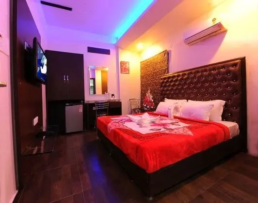 Hotel Pearl Inn & Suites