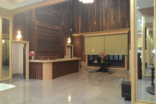 Pearl Resort and Hotel - Lobi