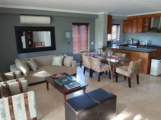 Pearl Valley Atolosa