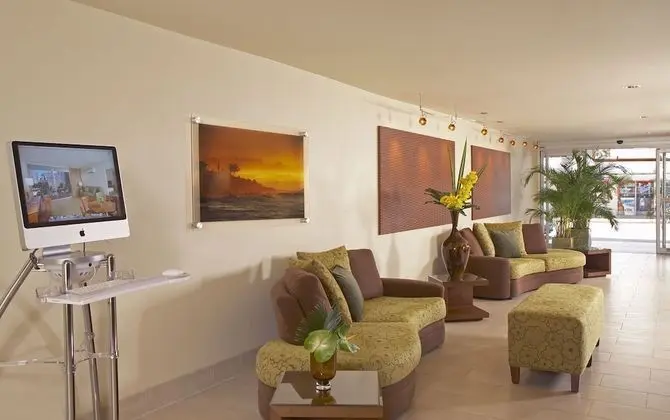 Pearl Hotel Waikiki - Lobi