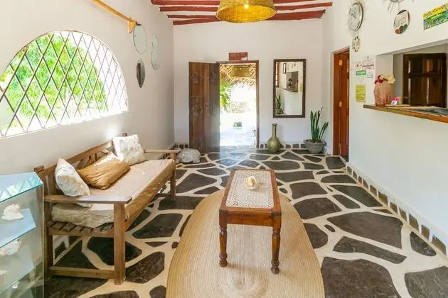 Pearls and Corals Resort - Lobi