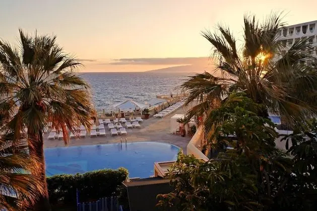 Pearly Grey Ocean Club Apartments & Suites - Havuz